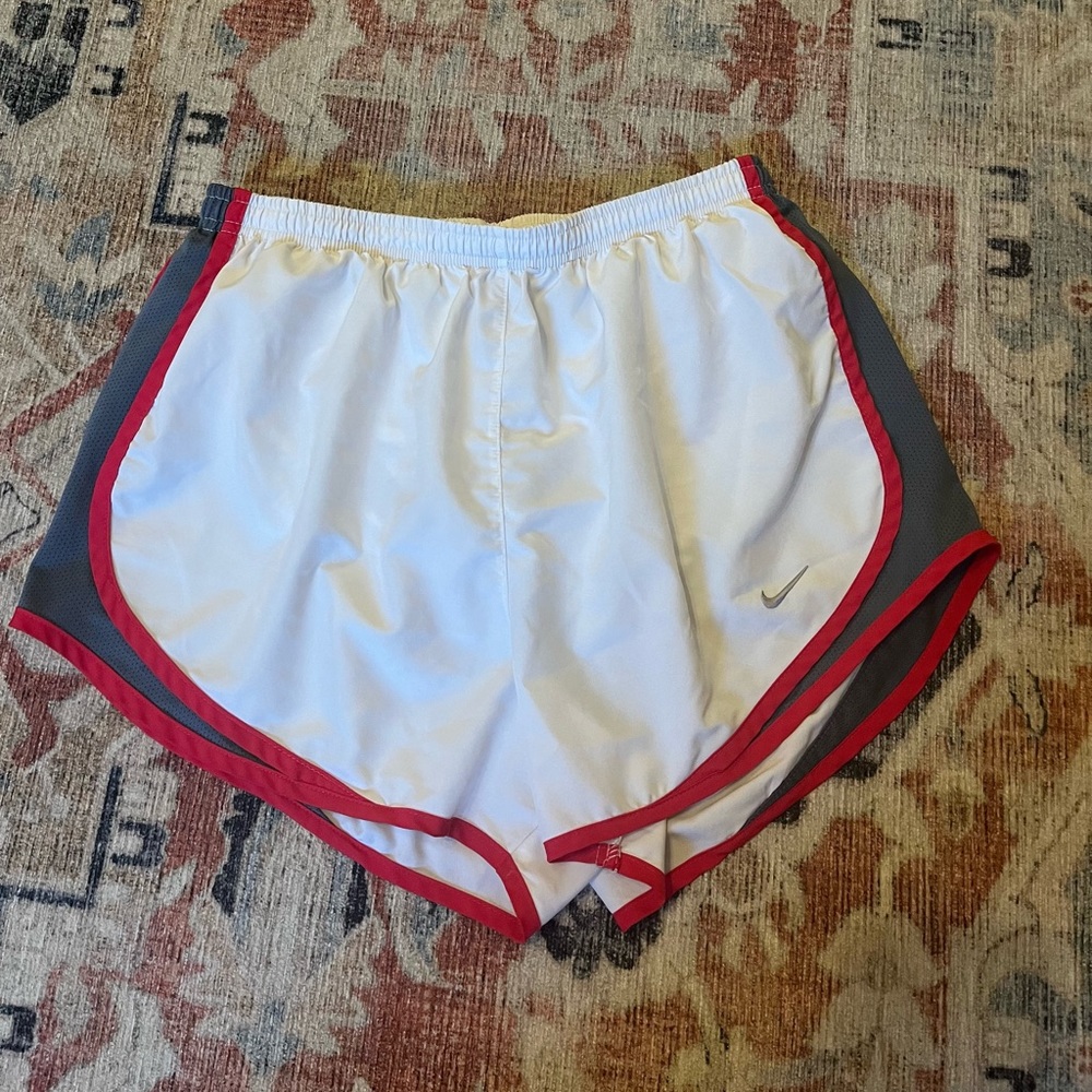 NIKE Women’s DRI-FIT 10k Shorts